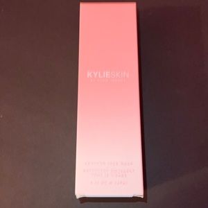 KYLIESKIN Foaming Face Wash